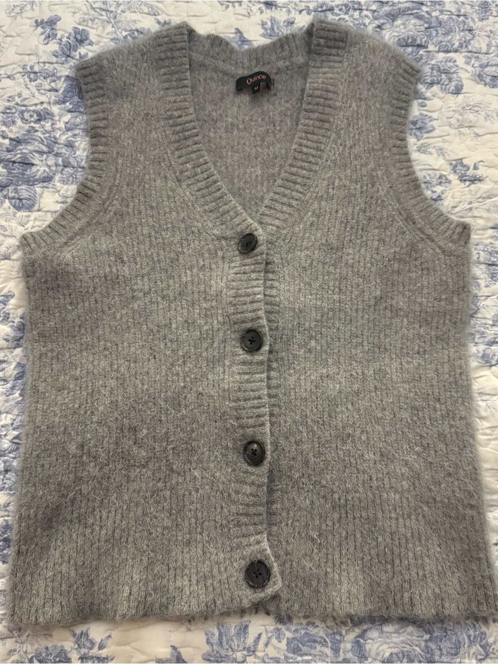 Quince cashmere Gray V-Neck Button Front Sleeveless Sweater Vest